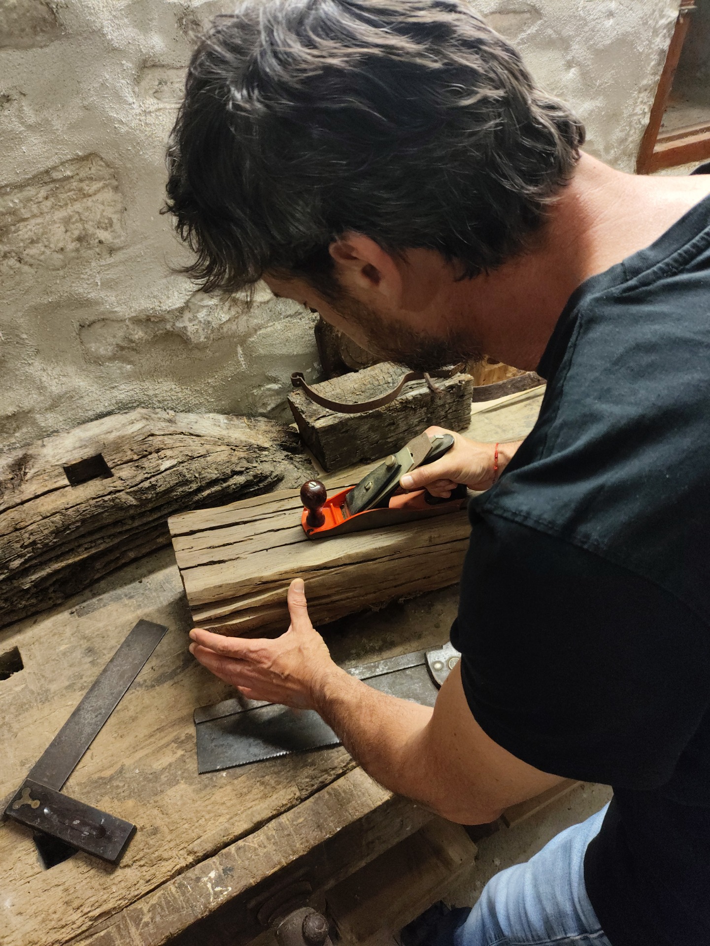 Woodlight ARTisans – lámparas artesanales y piezas únicas de madera recuperada