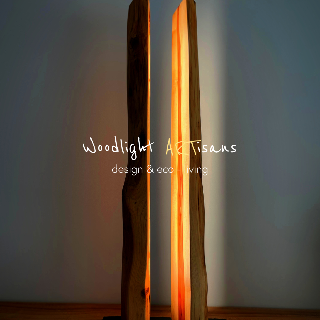 Lámpara artesanal exclusiva de madera recuperada, diseño único hecho a mano por Woodlight ARTisans